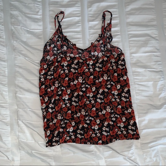 3 for 22! 💎 Forever 21 Floral tank top - Picture 2 of 3
